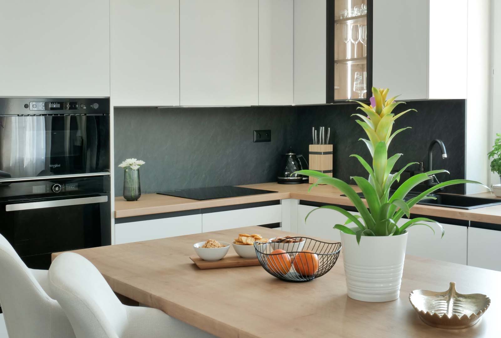 Kuchyna_Biela_Matt_Dub_Arlington_Bridlica_Scivaro_(6)